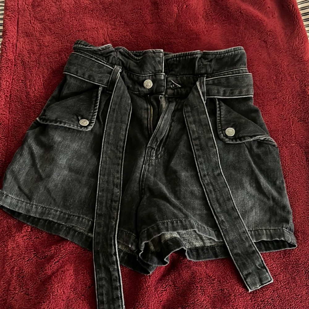 Veronica beard black shorts size 25